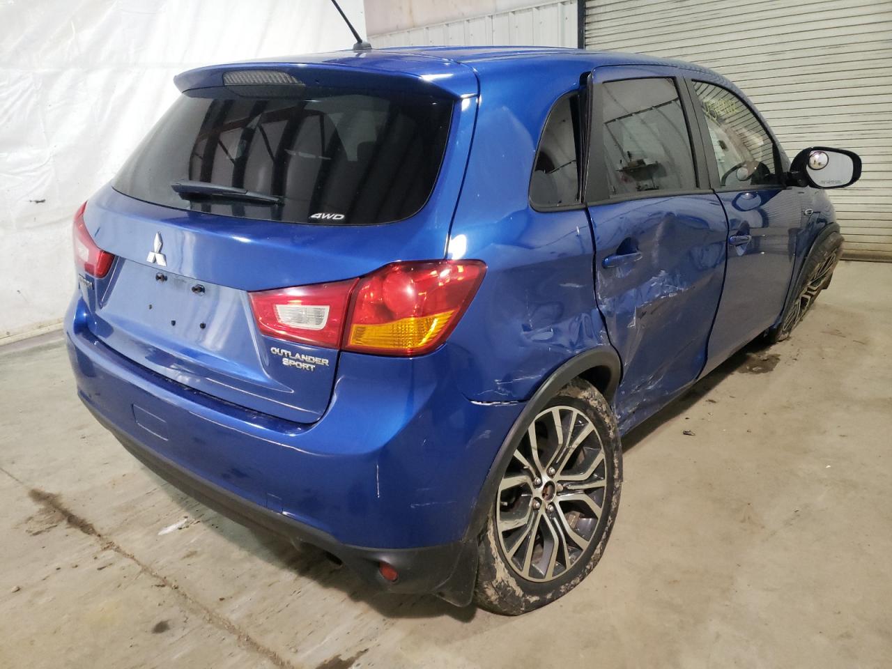 Photo 4 from auction – 2016 MITSUBISHI OUTLANDER with VIN JA4AR3AU6GZ056344