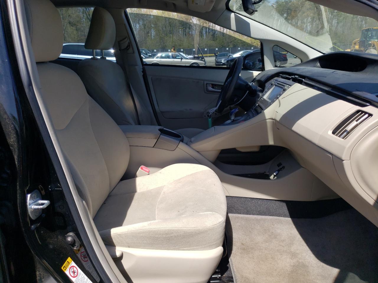 Photo 5 from auction – 2012 TOYOTA PRIUS with VIN JTDKN3DU3C5419184