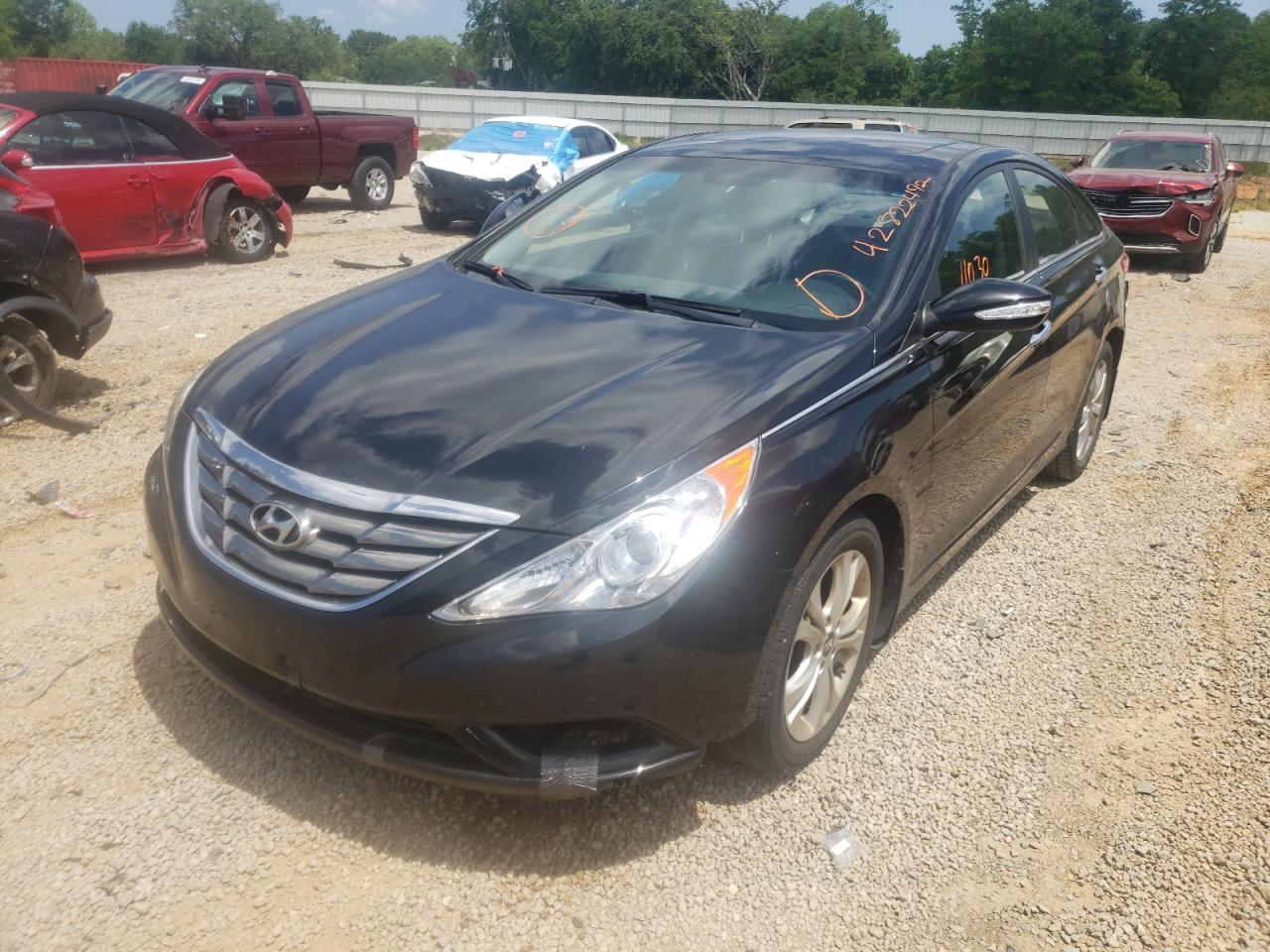 Photo 2 from auction – 2011 HYUNDAI SONATA SE with VIN 5NPEC4AC6BH129850