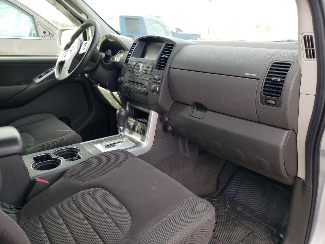 Photo 5 from auction – 2008 NISSAN PATHFINDER with VIN 5N1AR18B58C652172