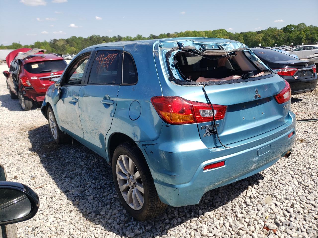 Photo 3 from auction – 2011 MITSUBISHI OUTLANDER with VIN JA4AR4AU4BZ023633