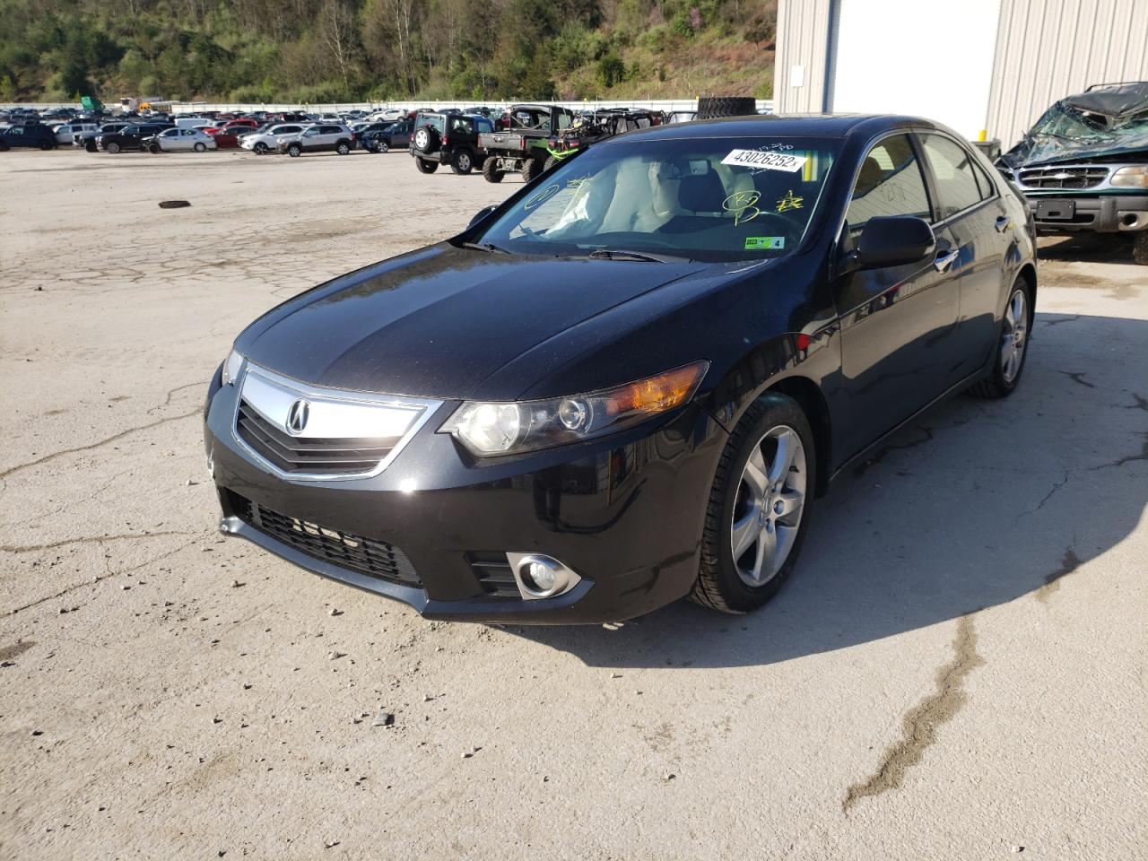 Photo 2 from auction – 2014 ACURA TSX TECH with VIN JH4CU2F65EC004672
