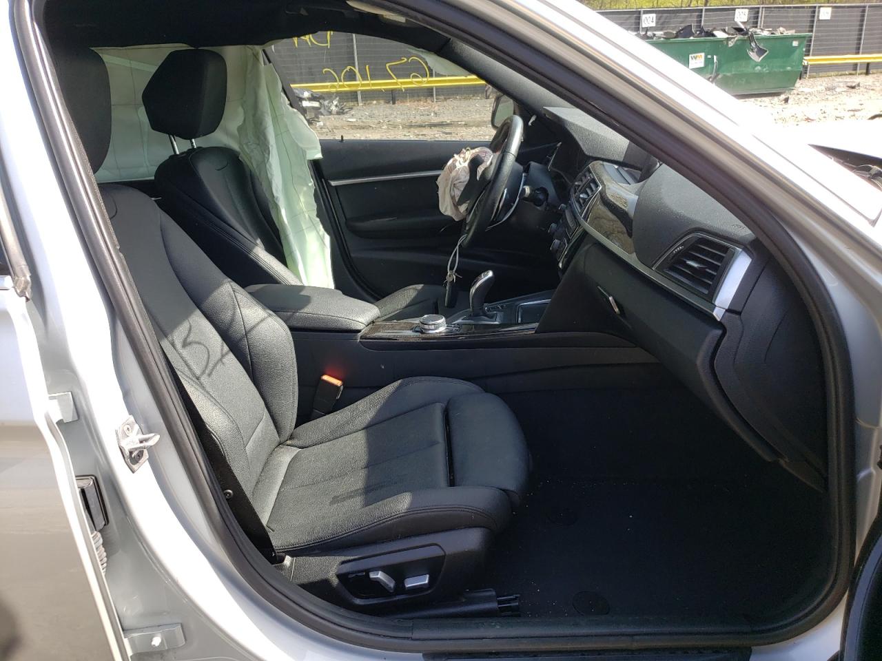 Photo 5 from auction – 2017 BMW 330 XI with VIN WBA8D9G3XHNU65277