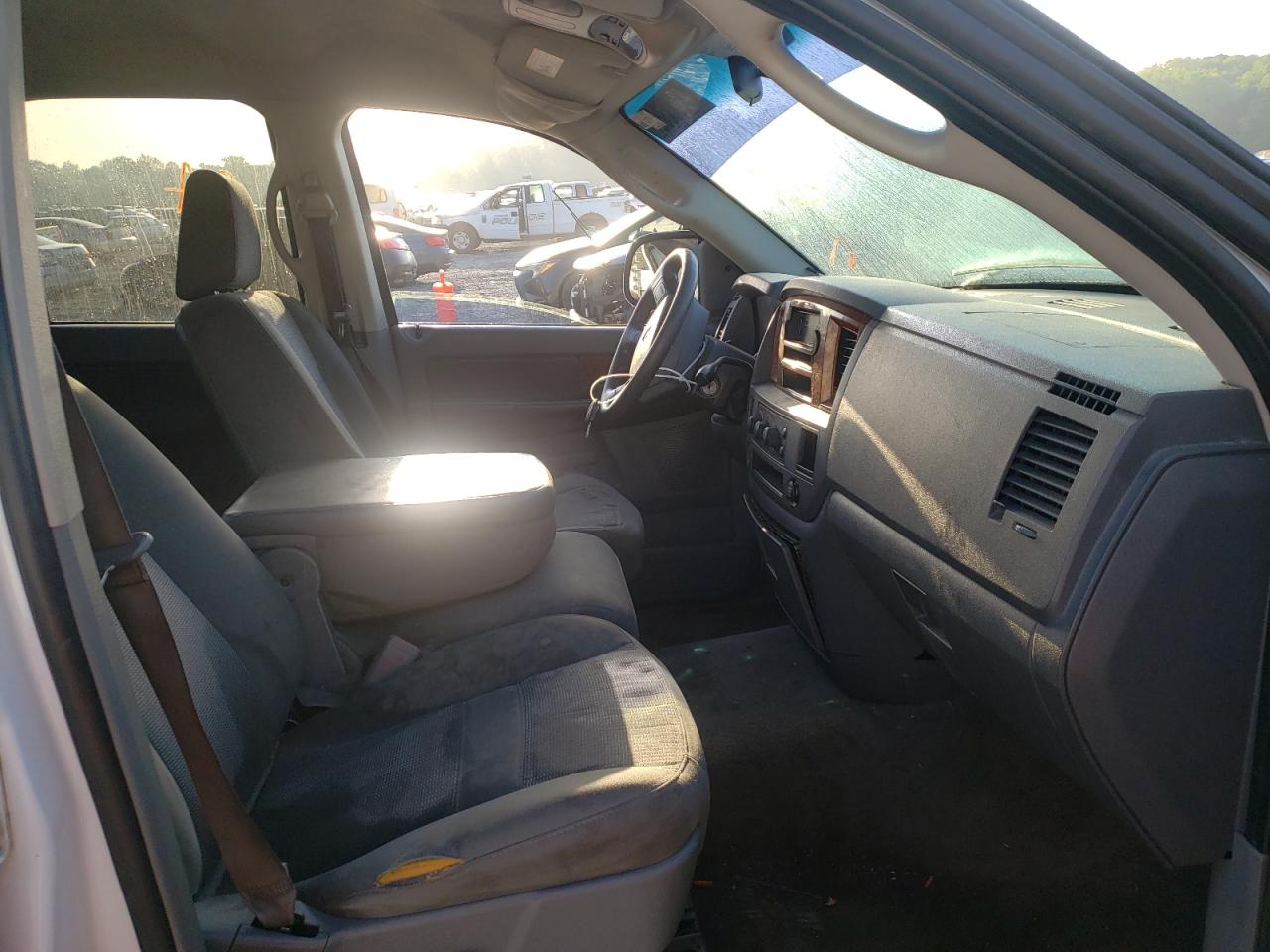 Photo 5 from auction – 2006 DODGE RAM 1500 S with VIN 1D7HA18N66S594439