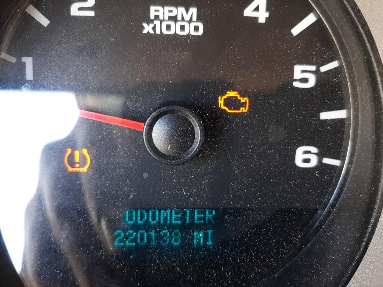 Zdjęcie 8 z aukcji – 2007 CHEVROLET C1500 z VIN 1GCHC24K67E528351