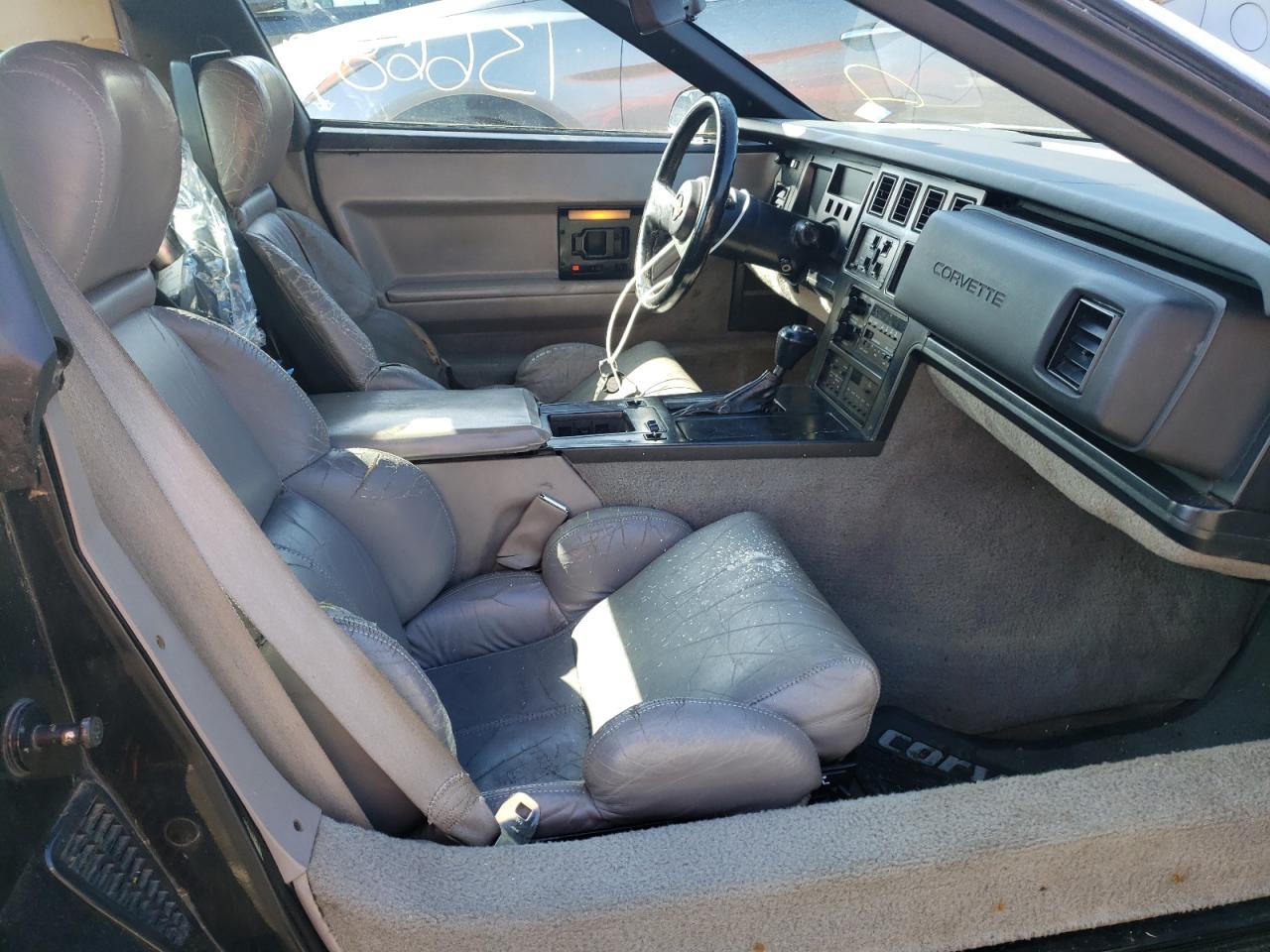 Photo 5 from auction – 1989 CHEVROLET CORVETTE with VIN 1G1YY2188K5109820