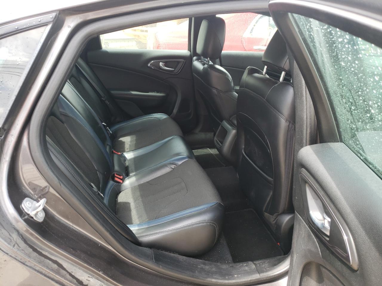 Photo 6 from auction – 2015 CHRYSLER 200 S with VIN 1C3CCCBG4FN515096