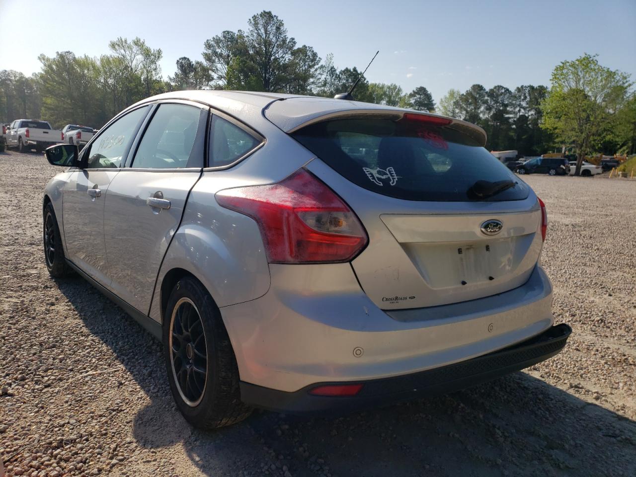 Photo 3 from auction – 2014 FORD FOCUS SE with VIN 1FADP3K2XEL395894