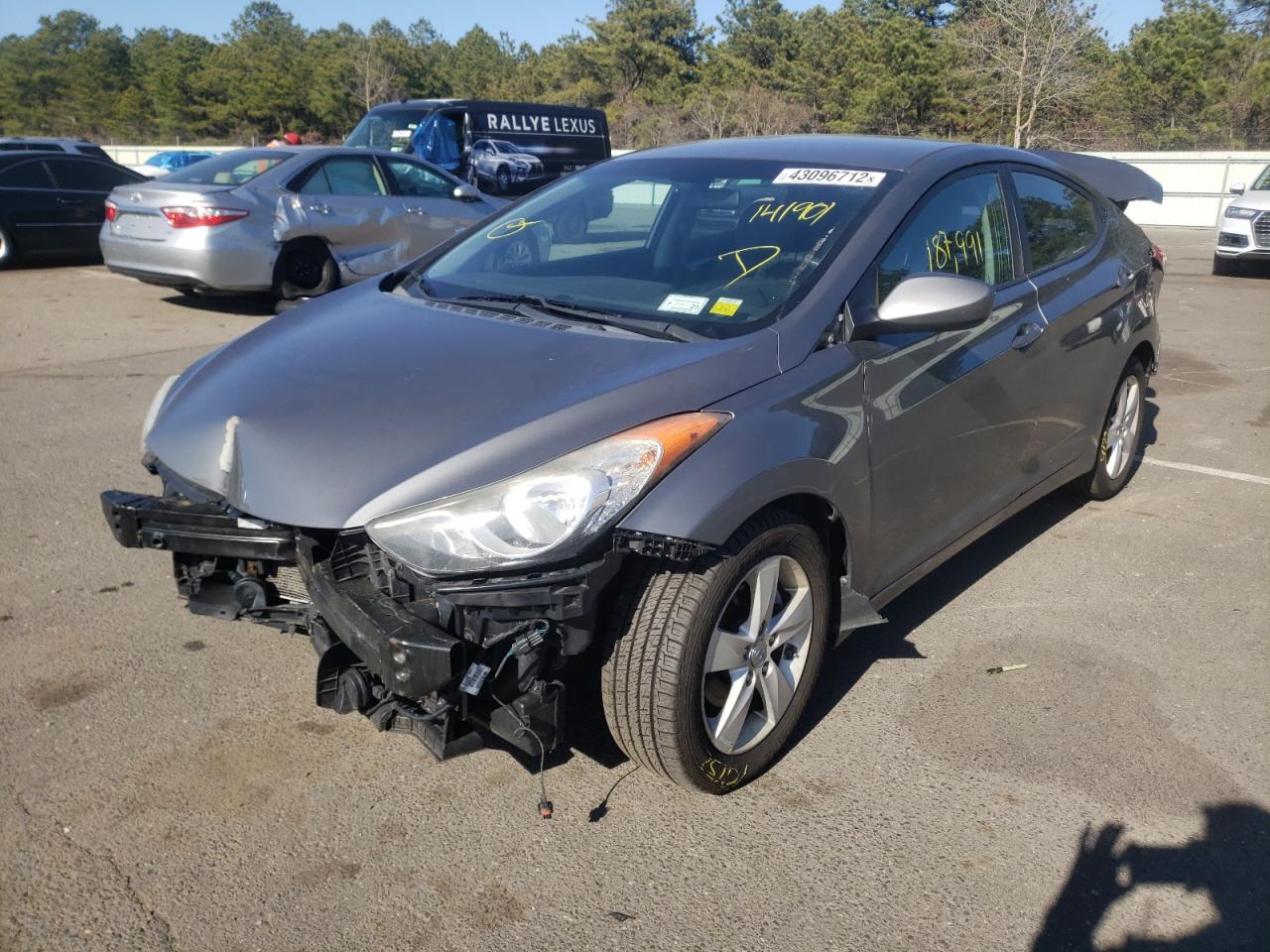 Photo 2 from auction – 2012 HYUNDAI ELANTRA with VIN 5NPDH4AE2CH141901