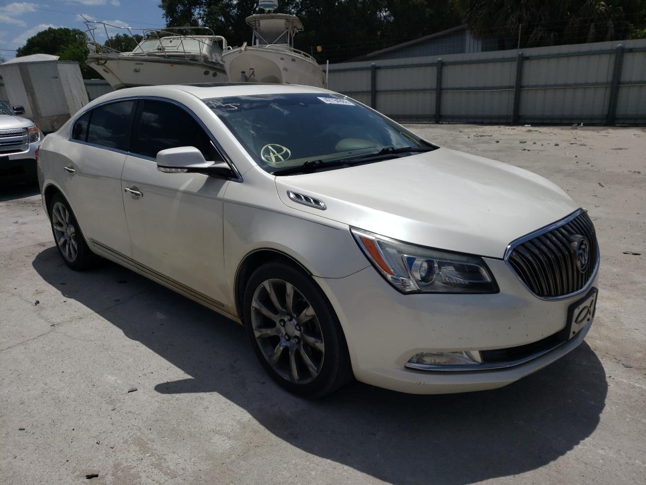 BUICK LACROSSE 2014 with VIN 1G4GB5G3XEF118630 - Photo from auction