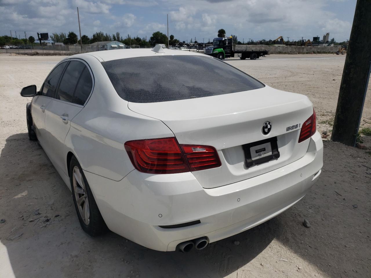 Foto 3 de la subasta – 2014 BMW 528 I con VIN WBA5A5C5XED512188