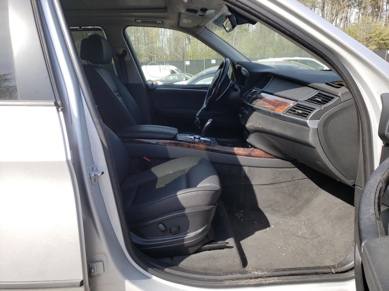 Photo 5 from auction – 2008 BMW X5 3.0I with VIN 5UXFE43518L032328