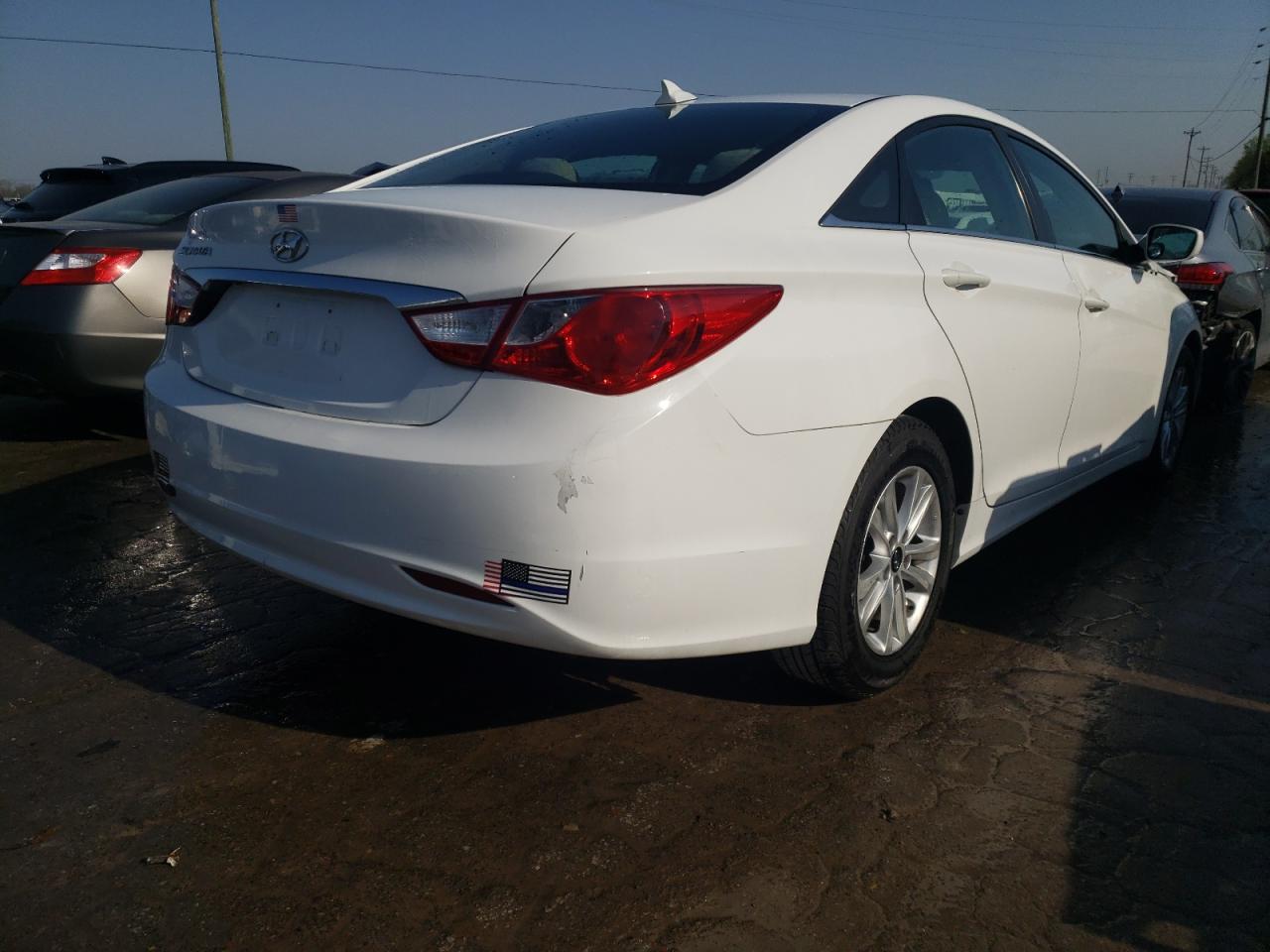 Photo 4 from auction – 2013 HYUNDAI SONATA GLS with VIN 5NPEB4AC4DH731538