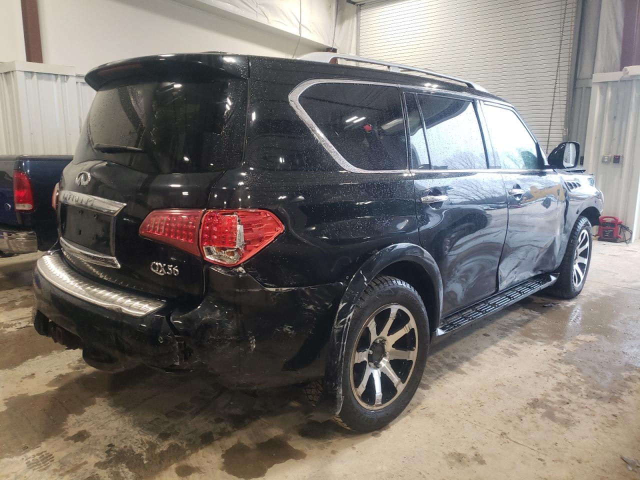 Photo 4 from auction – 2011 INFINITI QX56 with VIN JN8AZ2NE3B9001978