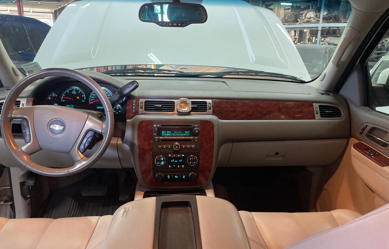 Photo 9 from auction – 2013 CHEVROLET SUBURBAN C with VIN 1GNSCJE03DR322963