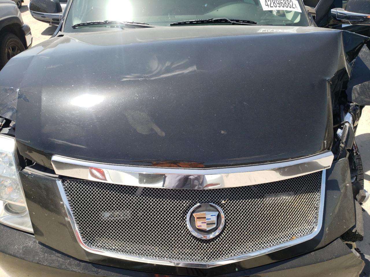 Photo 7 from auction – 2010 CADILLAC ESCALADE P with VIN 1GYUKCEF1AR207496
