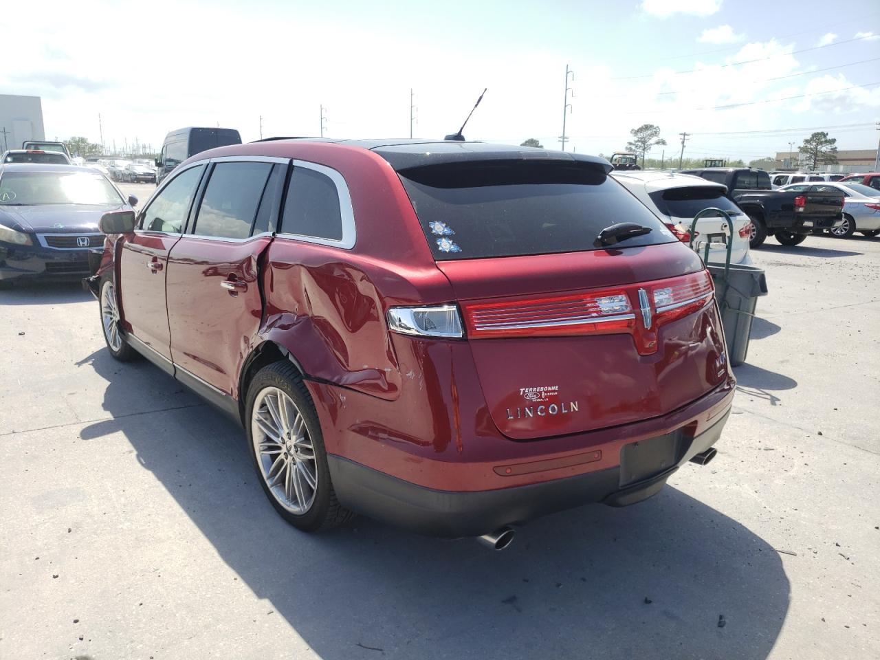 Photo 3 from auction – 2013 LINCOLN MKT with VIN 2LMHJ5AT3DBL57957