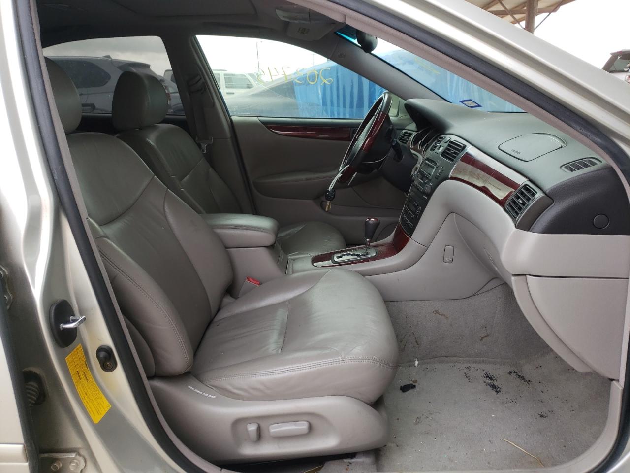 Photo 5 from auction – 2003 LEXUS ES 300 with VIN JTHBF30G036013370