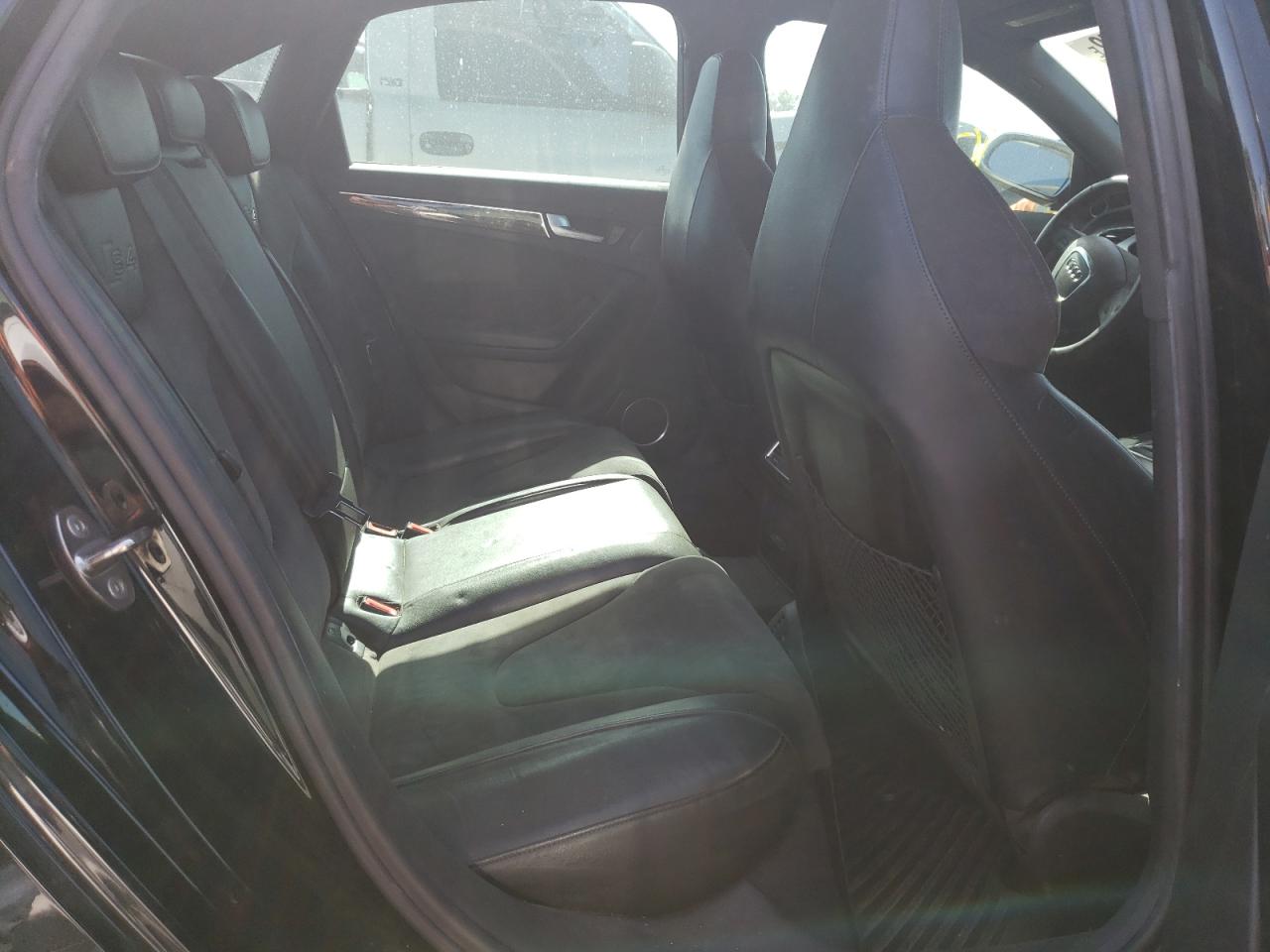 Photo 6 from auction – 2010 AUDI S4 PREMIUM with VIN WAUDGAFL2AA098039