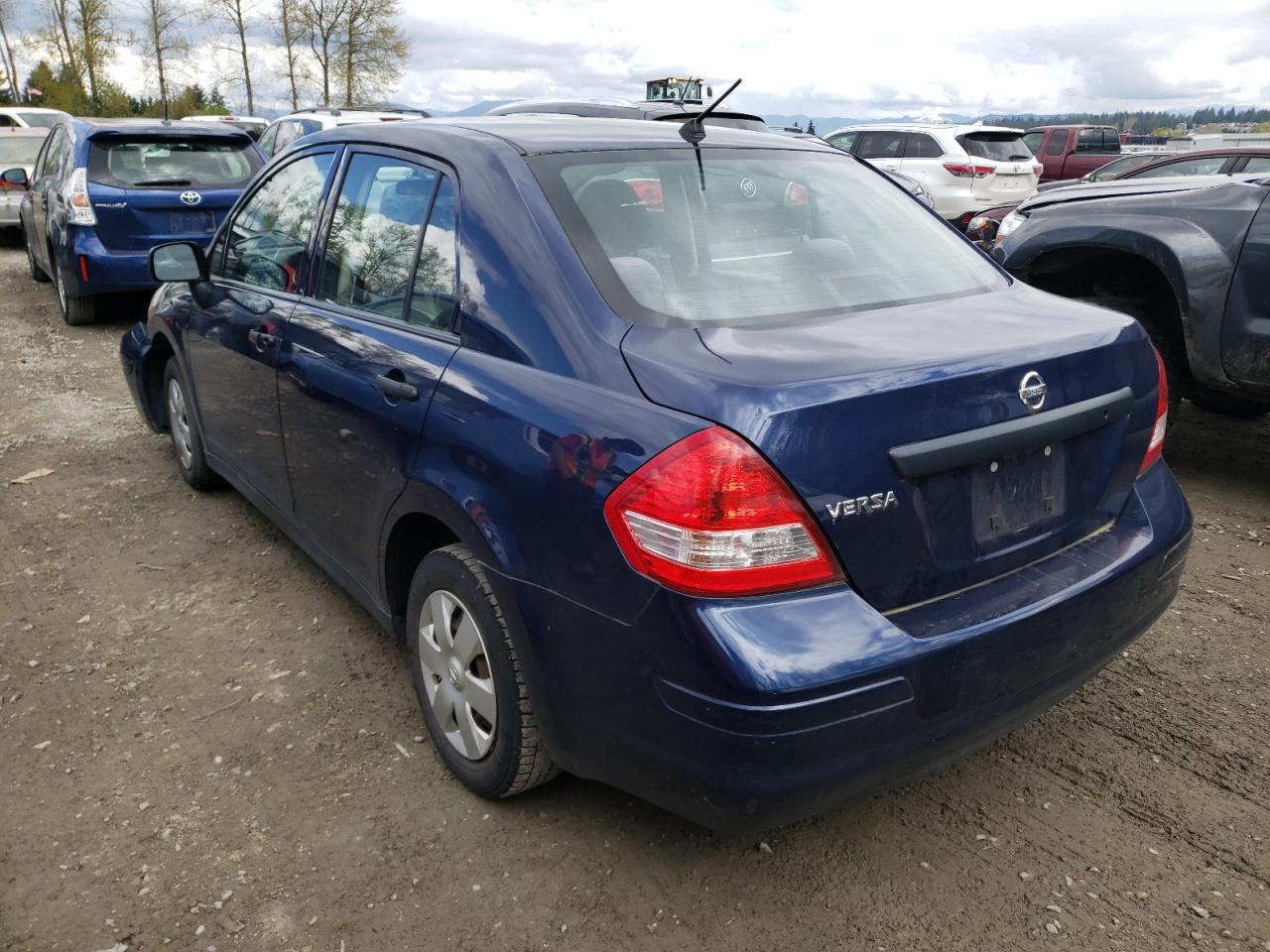 Photo 3 from auction – 2010 NISSAN VERSA S with VIN 3N1CC1AP2AL381556
