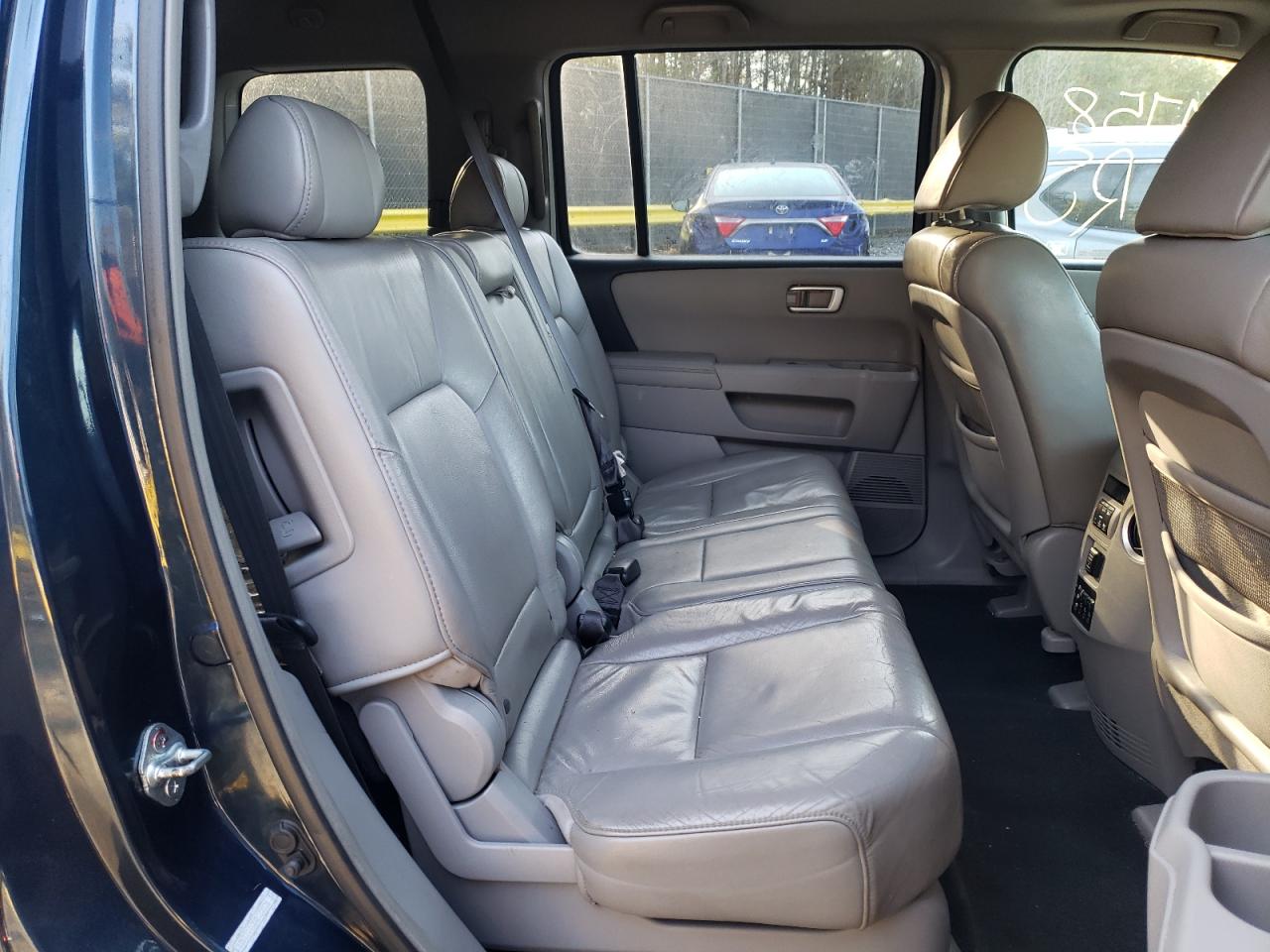 Photo 6 from auction – 2009 HONDA PILOT EXL with VIN 5FNYF486X9B029926