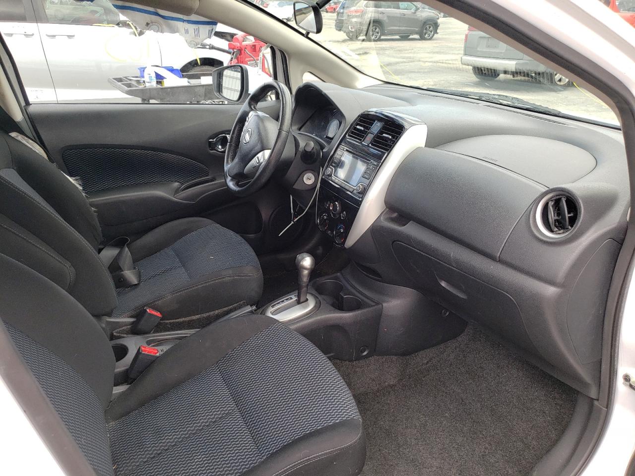 Photo 5 from auction – 2016 NISSAN VERSA NOTE with VIN 3N1CE2CP1GL379514