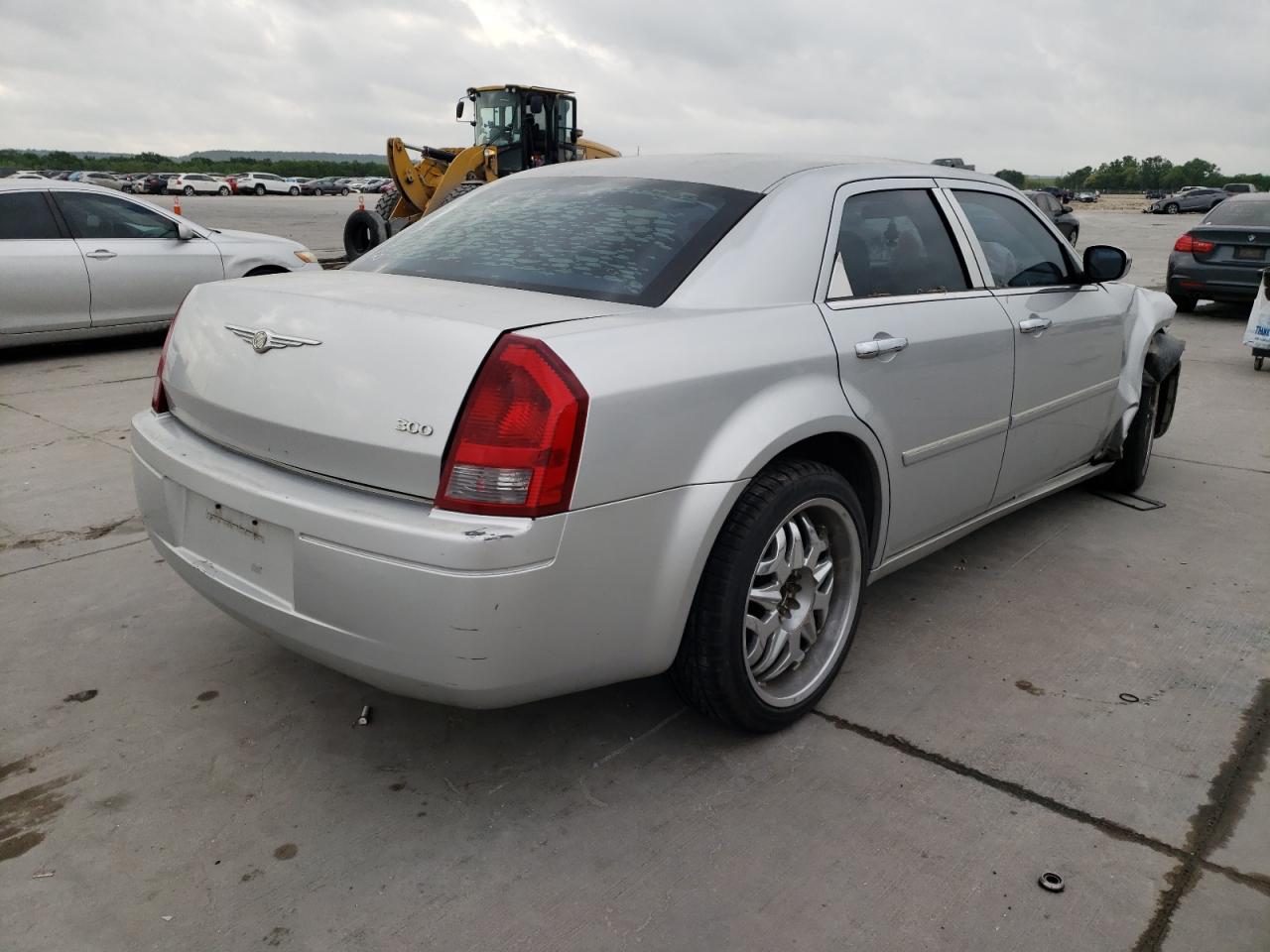 Photo 4 from auction – 2007 CHRYSLER 300 with VIN 2C3KA43R67H747040