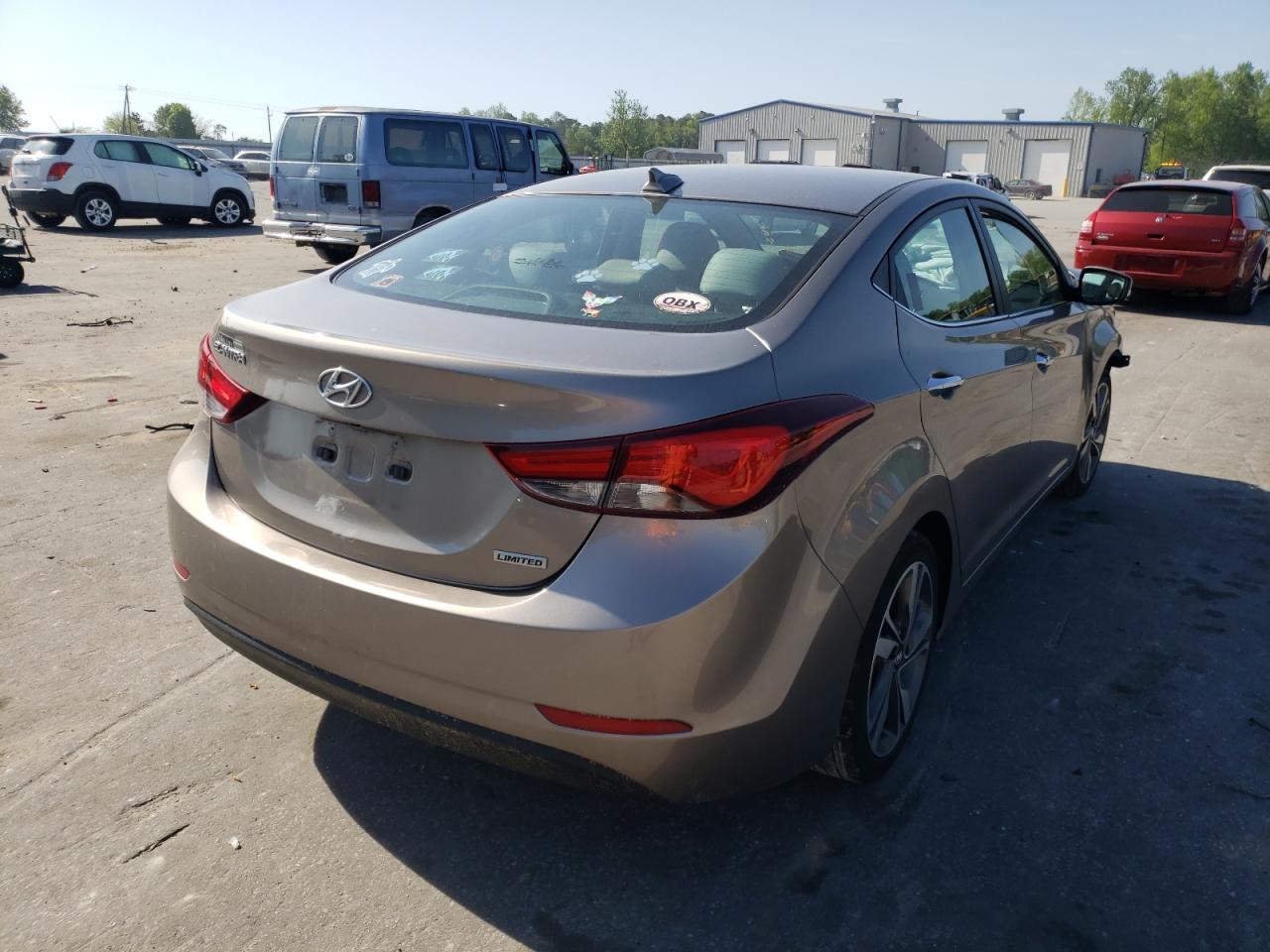 Photo 4 from auction – 2014 HYUNDAI ELANTRA with VIN 5NPDH4AE6EH473066