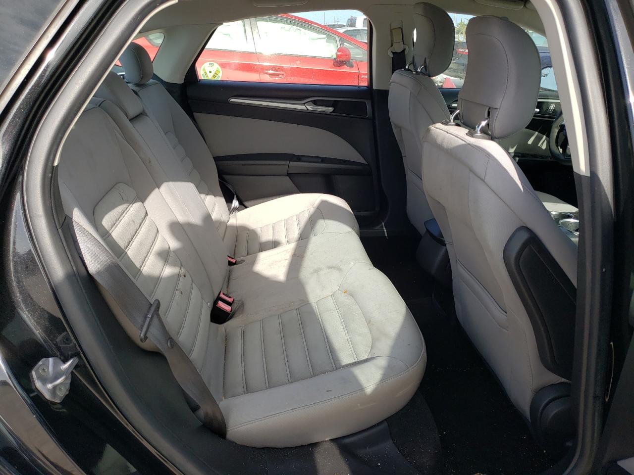 Photo 6 from auction – 2014 FORD FUSION S with VIN 1FA6P0G79E5352440