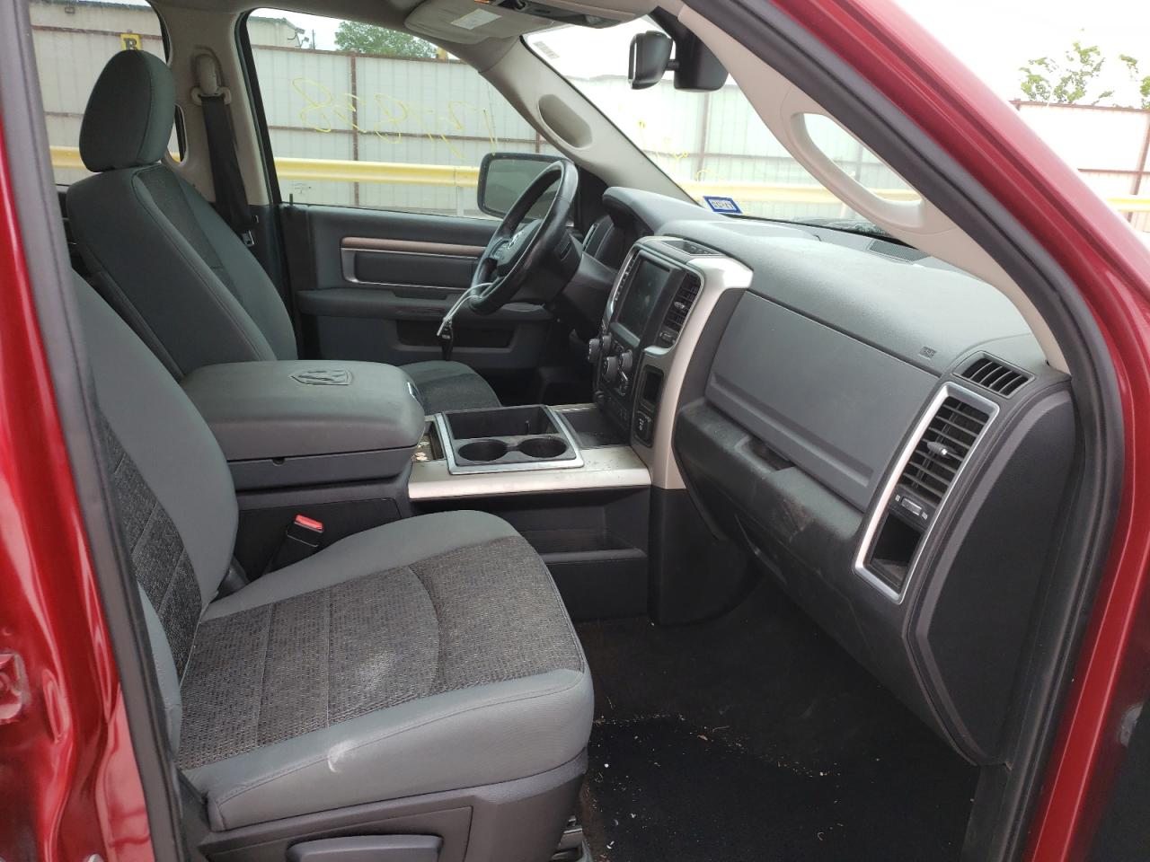 Photo 5 from auction – 2014 RAM 1500 SLT with VIN 1C6RR6LT3ES435605