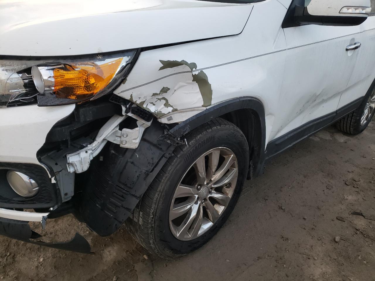 Photo 9 from auction – 2011 KIA SORENTO EX with VIN 5XYKU4A14BG035035