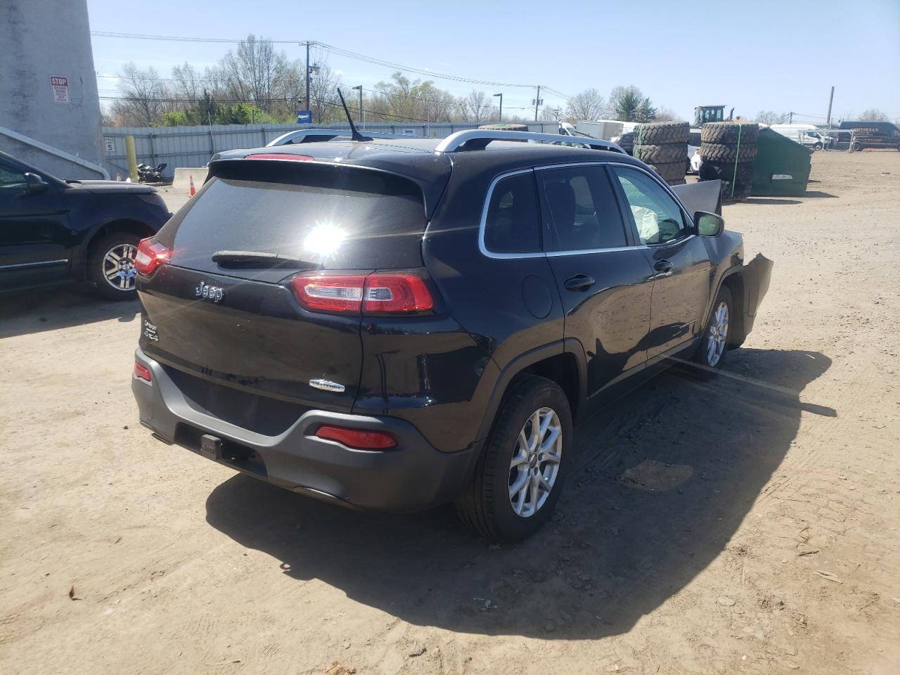 Photo 4 from auction – 2014 JEEP CHEROKEE L with VIN 1C4PJMCB9EW248185