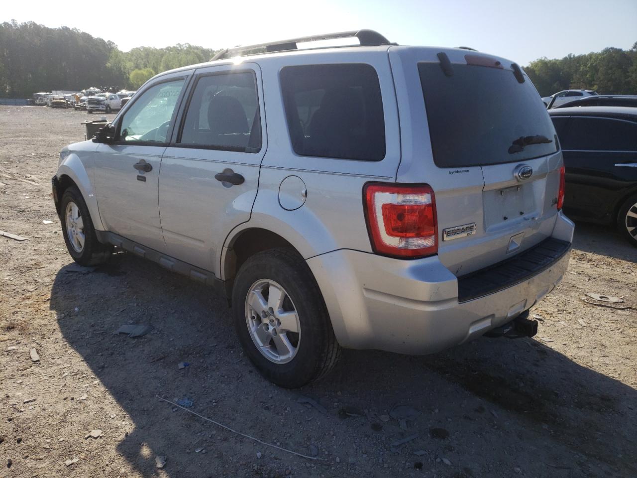 Photo 3 from auction – 2011 FORD ESCAPE XLT with VIN 1FMCU0DG4BKB66016