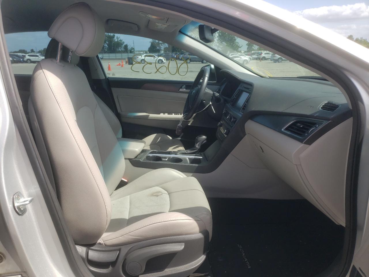 Photo 5 from auction – 2015 HYUNDAI SONATA SPO with VIN 5NPE34AF2FH072398
