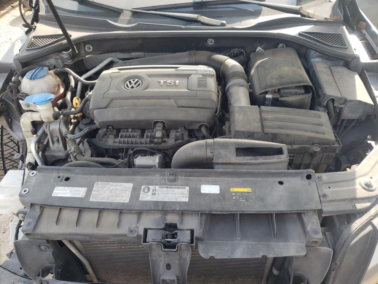 Photo 7 from auction – 2015 VOLKSWAGEN PASSAT SEL with VIN 1VWCS7A36FC053704