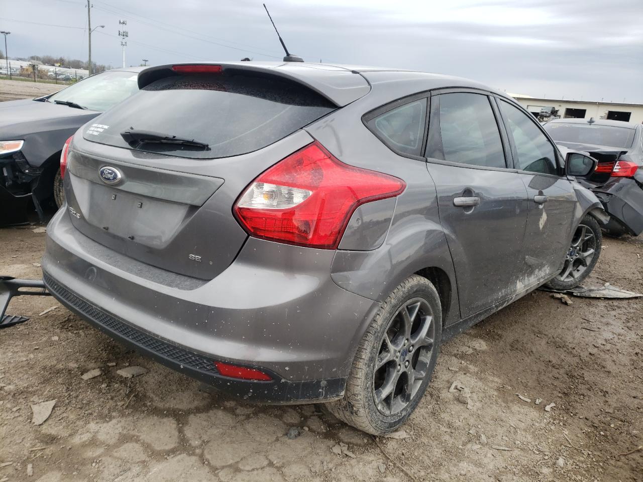 Photo 4 from auction – 2014 FORD FOCUS SE with VIN 1FADP3K24EL325419