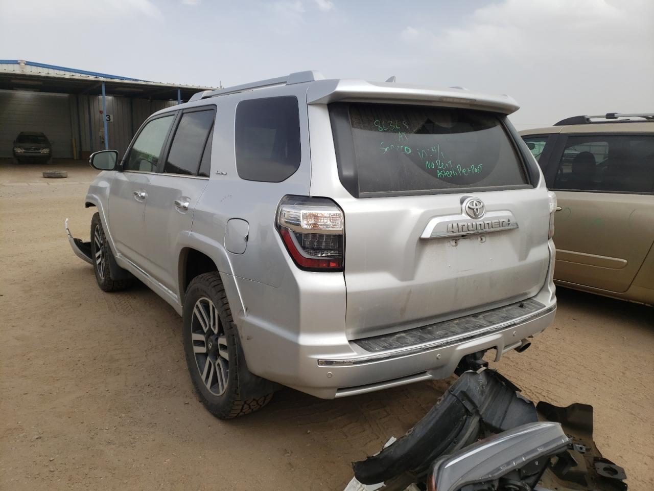 Photo 3 from auction – 2015 TOYOTA 4RUNNER SR with VIN JTEBU5JR1F5203994