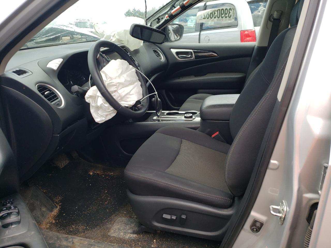 Photo 5 from auction – 2018 NISSAN PATHFINDER with VIN 5N1DR2MM6JC650253