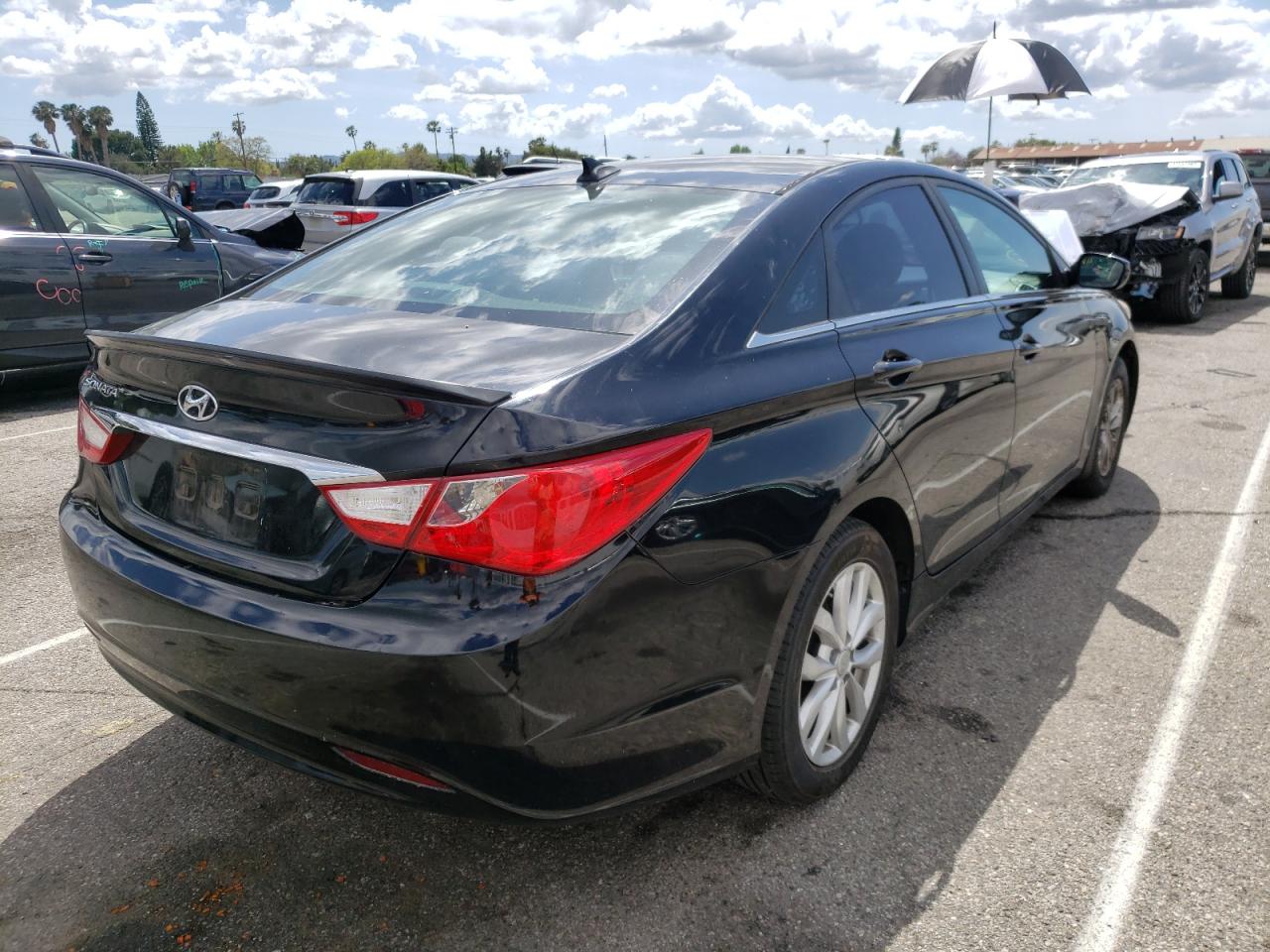 Photo 4 from auction – 2013 HYUNDAI SONATA GLS with VIN 5NPEB4AC0DH721881