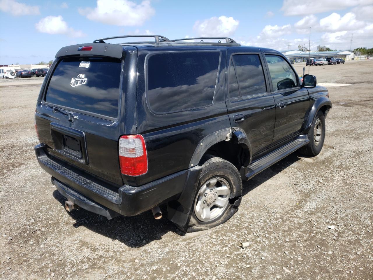 Photo 4 from auction – 2000 TOYOTA 4RUNNER SR with VIN JT3GN86R8Y0142567