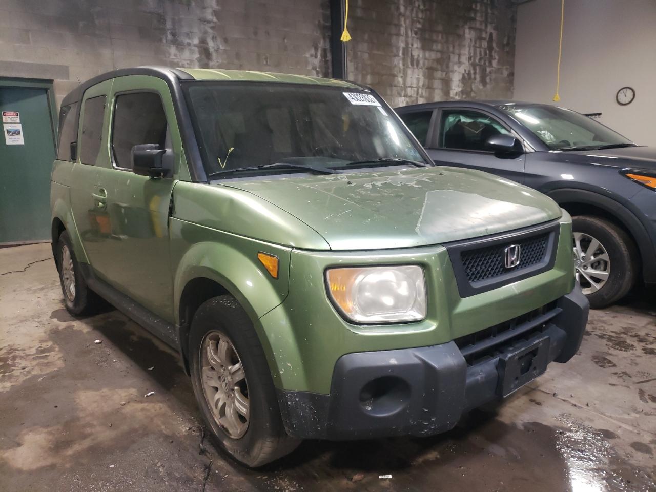 HONDA ELEMENT EX 2006 with VIN 5J6YH28726L017196 - Photo from auction