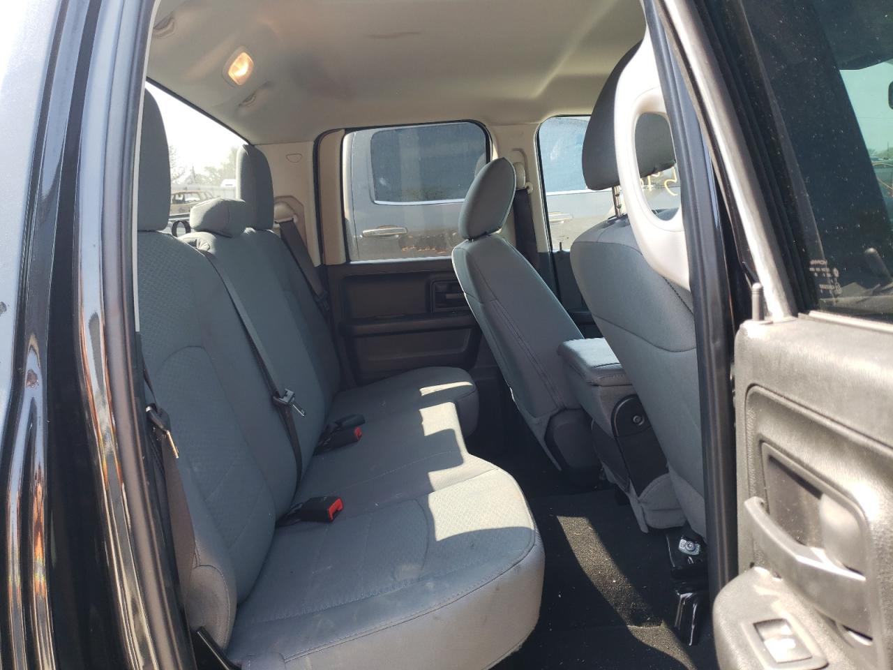Photo 6 from auction – 2017 RAM 1500 ST with VIN 1C6RR7FT4HS607632