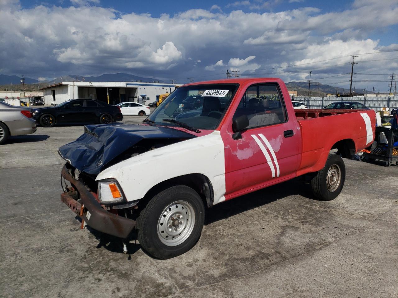 Photo 2 from auction – 1990 TOYOTA PICKUP 1/2 with VIN JT4RN81A9L0057025