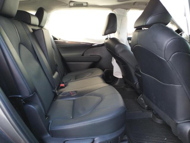 Photo 6 from auction – 2022 TOYOTA HIGHLANDER with VIN 5TDDZRBH6NS184895