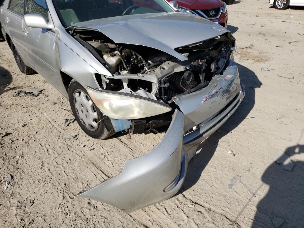 Photo 9 from auction – 2004 TOYOTA CAMRY LE with VIN 4T1BE32K64U814271