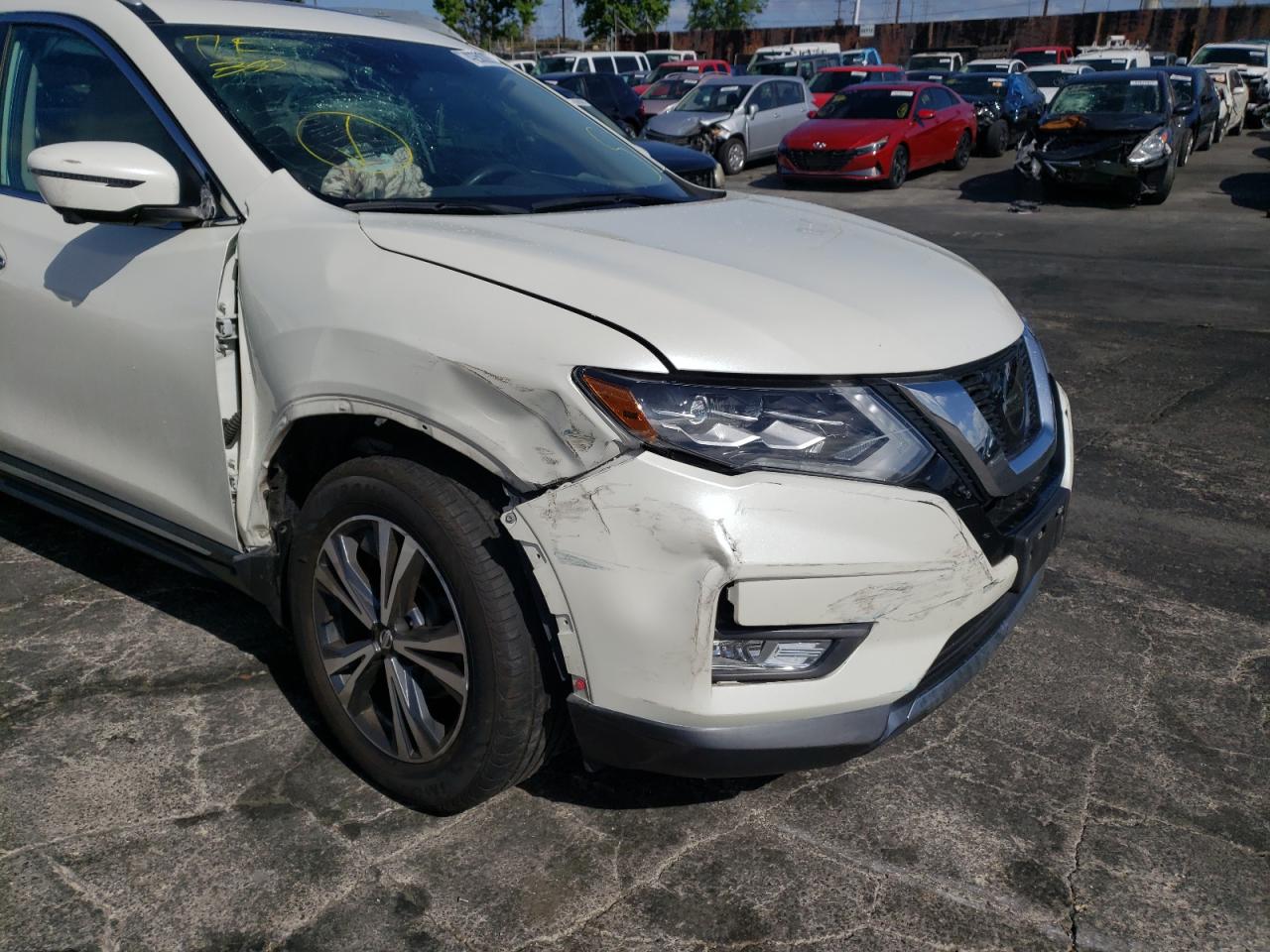 Photo 9 from auction – 2017 NISSAN ROGUE S with VIN 5N1AT2MT1HC848373