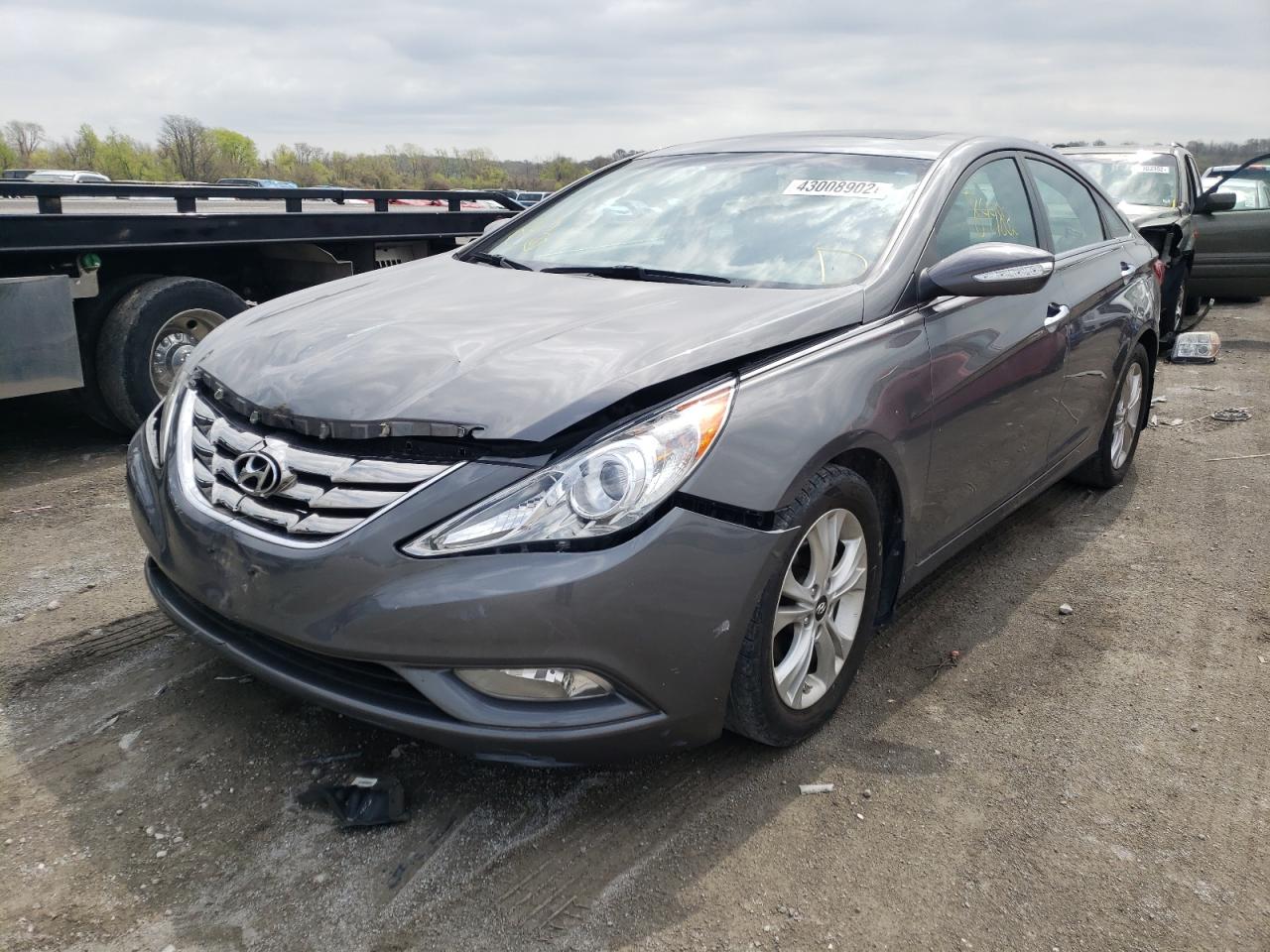 Photo 2 from auction – 2011 HYUNDAI SONATA SE with VIN 5NPEC4AC8BH106599