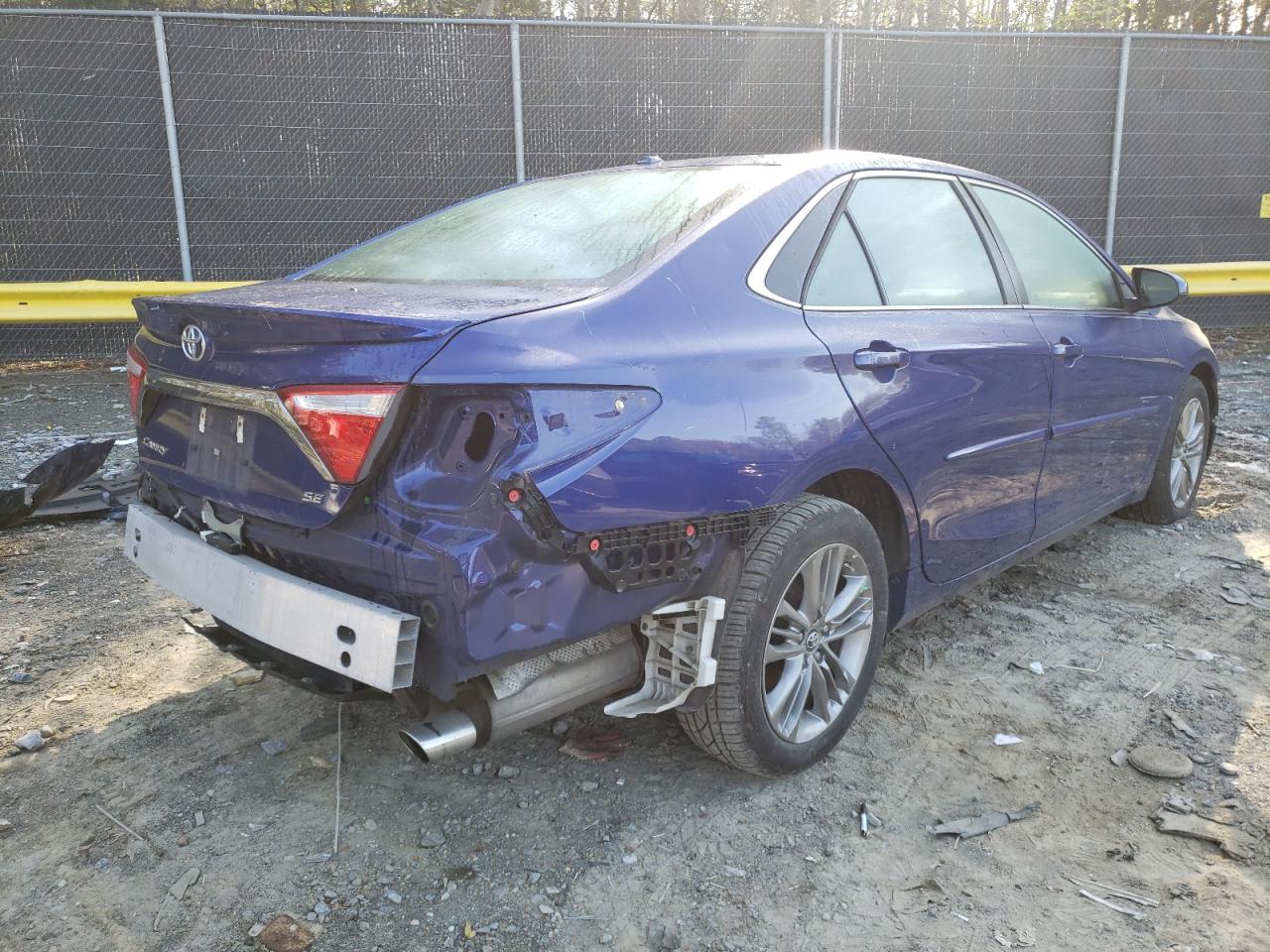 Photo 4 from auction – 2016 TOYOTA CAMRY LE with VIN 4T1BF1FK8GU585012