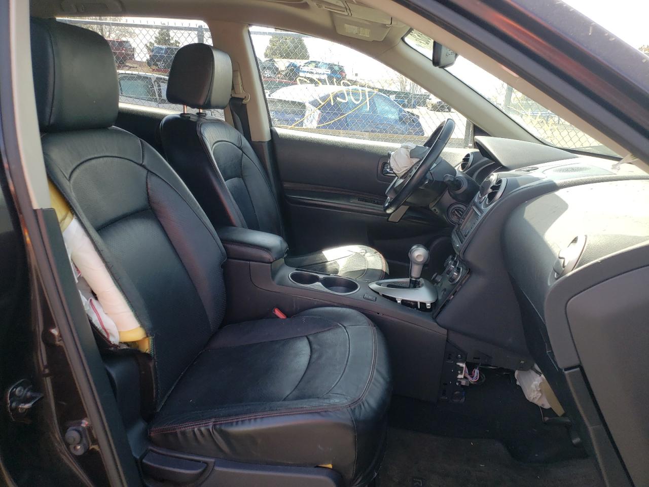 Photo 5 from auction – 2012 NISSAN ROGUE S with VIN JN8AS5MV9CW408486