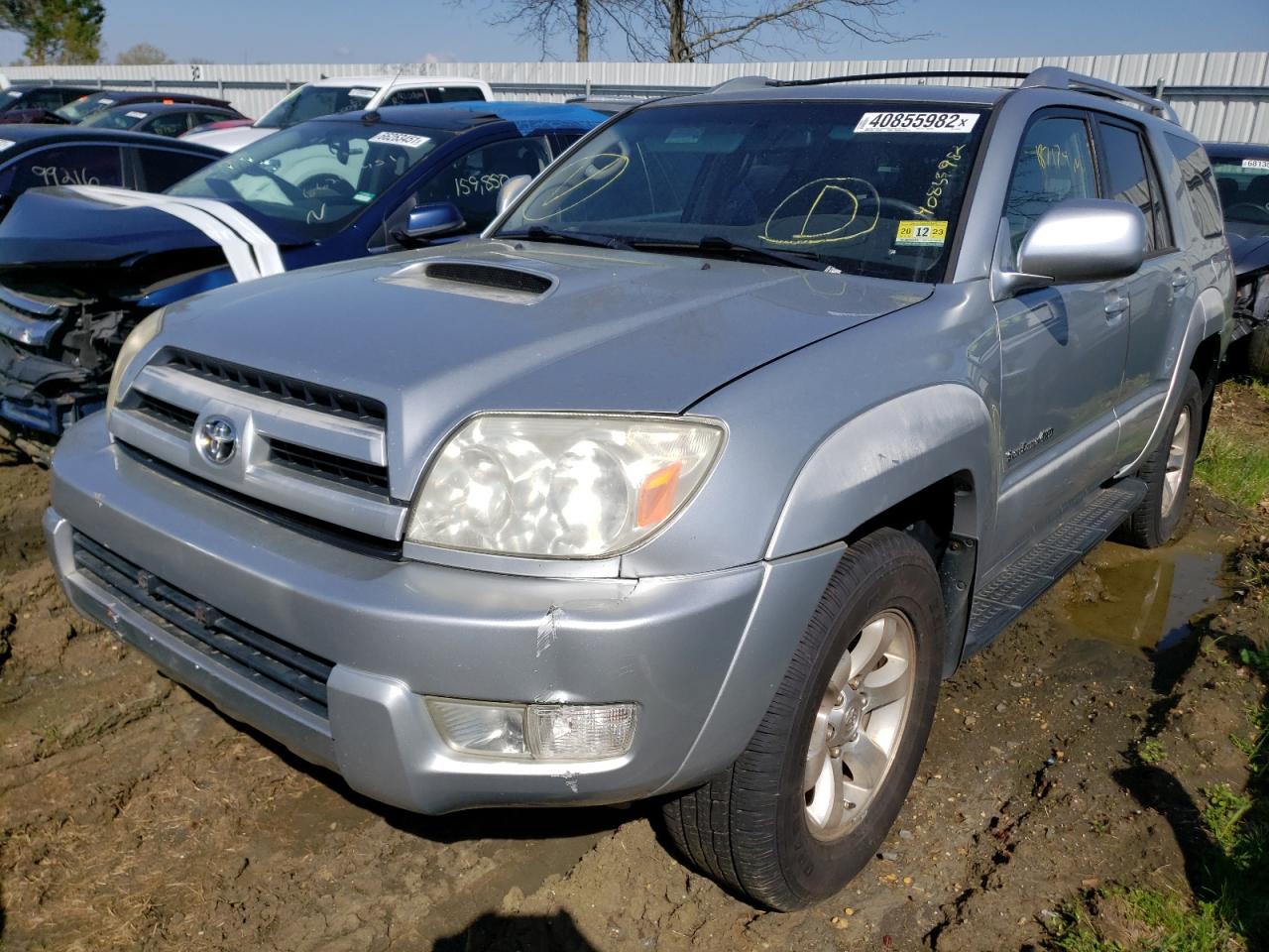 Photo 2 from auction – 2005 TOYOTA 4RUNNER SR with VIN JTEBU14R650074831